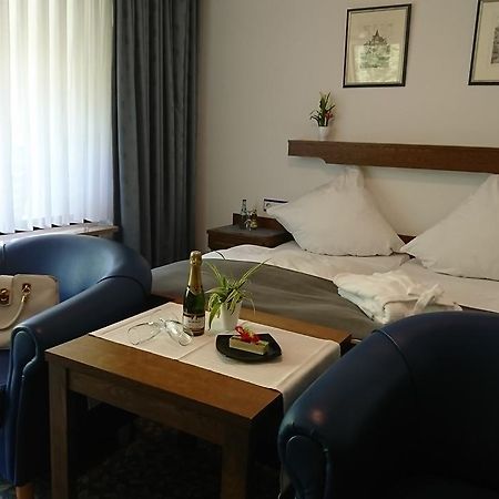 Cafe Blaich - Hotel Garni Hoefen an der Enz Ngoại thất bức ảnh