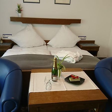 Cafe Blaich - Hotel Garni Hoefen an der Enz Ngoại thất bức ảnh